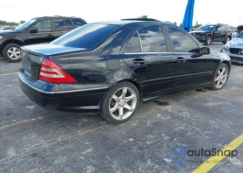 2007 Mercedes-Benz C 230 Sport from USA, damaged, VIN WDBRF52HX7E024551
